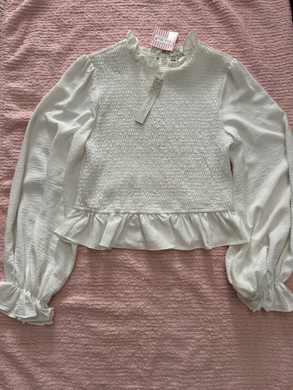 She + Sky Smocked Mock Neck Balloon Long Sleeve Top M NEW White